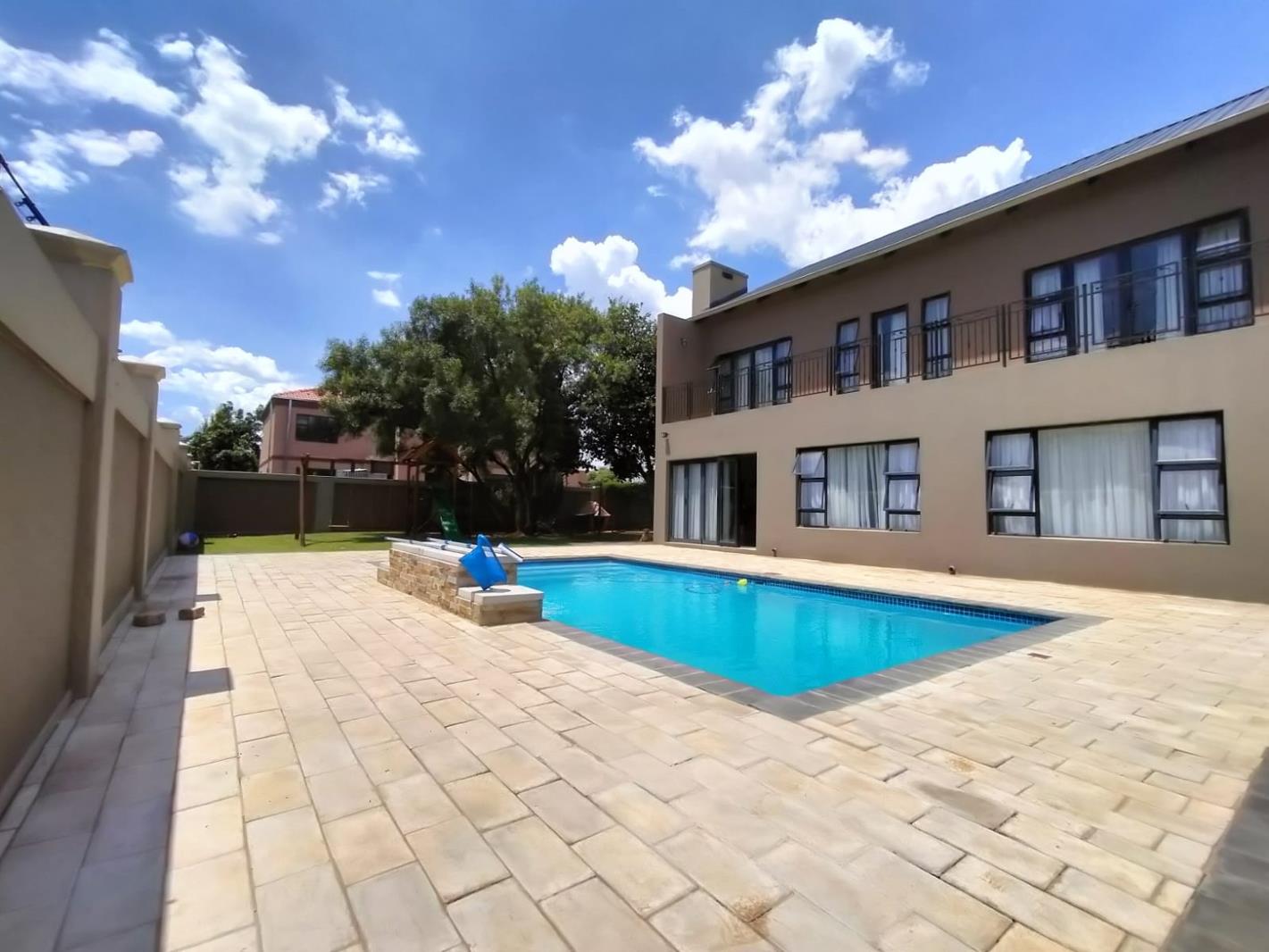 4 Bedroom House for sale in Zambezi Country Estate | T5668556 | Private ...