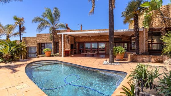 5 Bedroom House