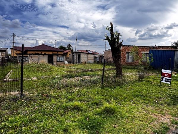 273 m² Land