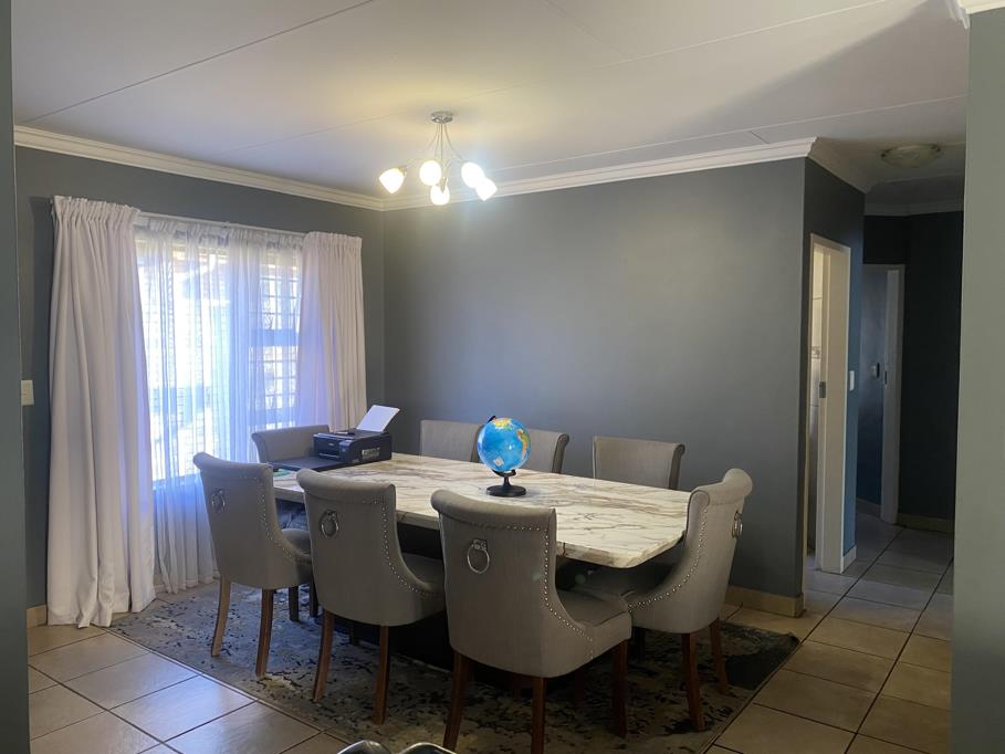 3 Bedroom Simplex