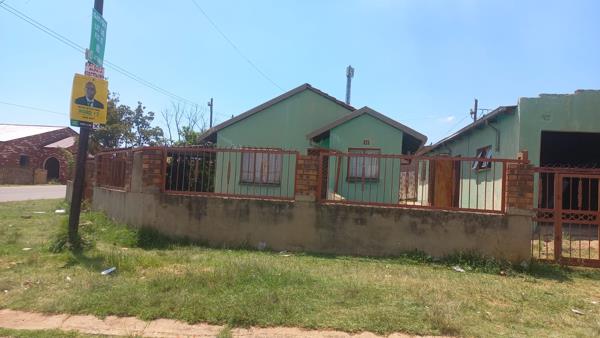 2 Bedroom House