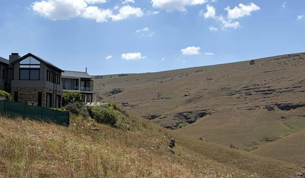 1 520 m² Land