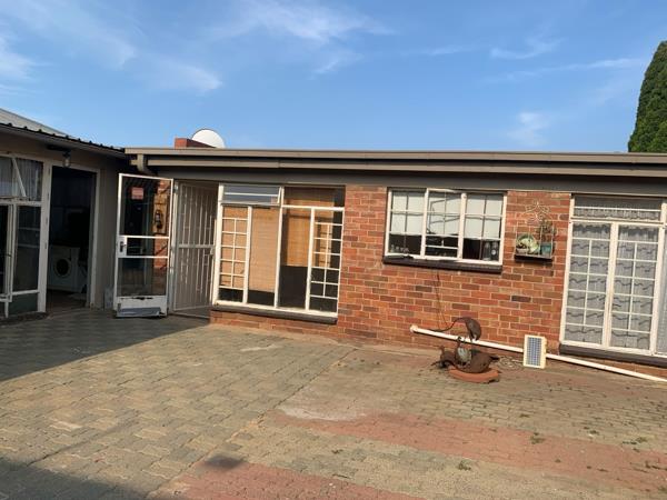 1 Bedroom Garden Cottage