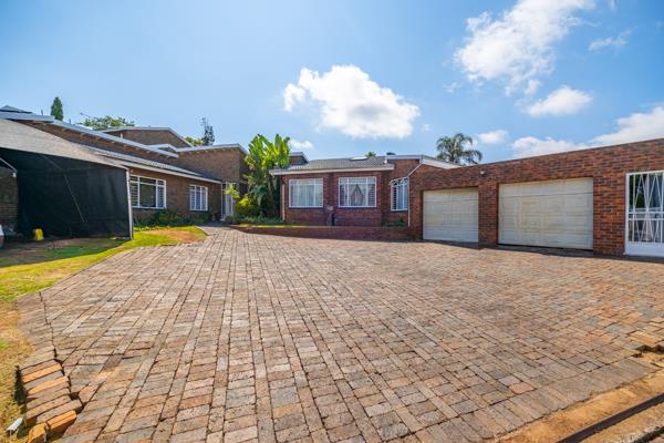 10 Bedroom House