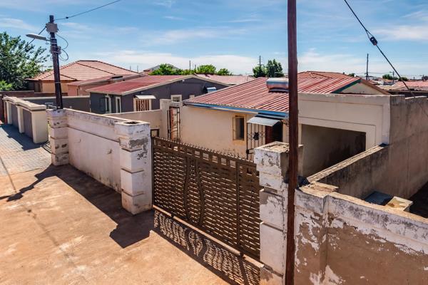 2 Bedroom House