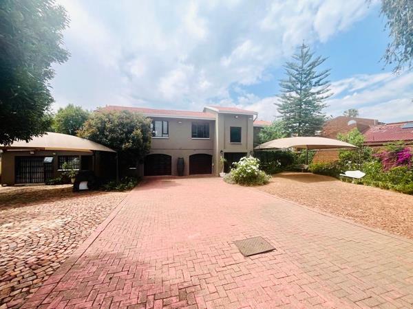 6 Bedroom House