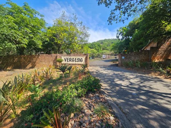1 838 m² Land