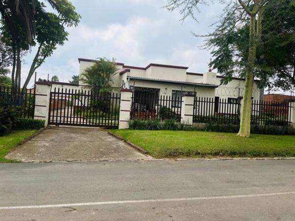6 Bedroom House
