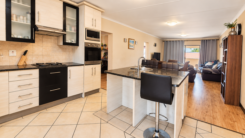 3 Bedroom Apartment