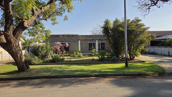 6 Bedroom House