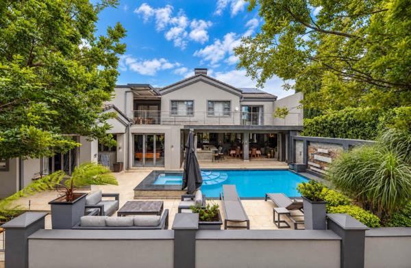 5 Bedroom House