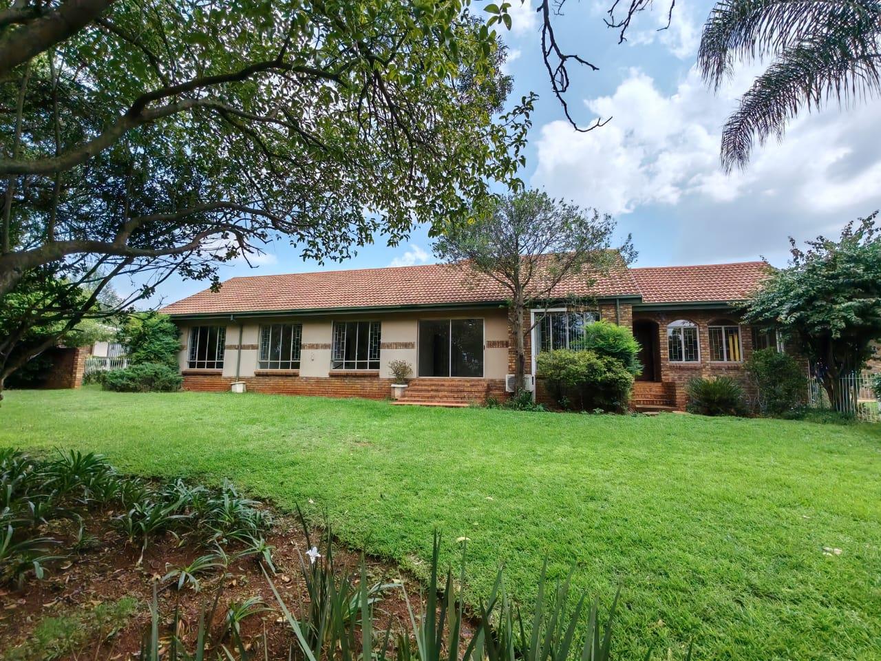 4 Bedroom House to rent in Eldoraigne | RR4809976 | Private Property