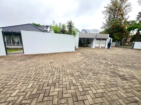 469 m² Commercial space