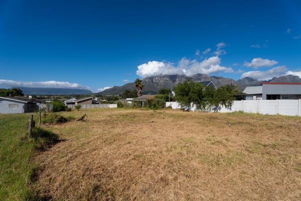 1 194 m² Land