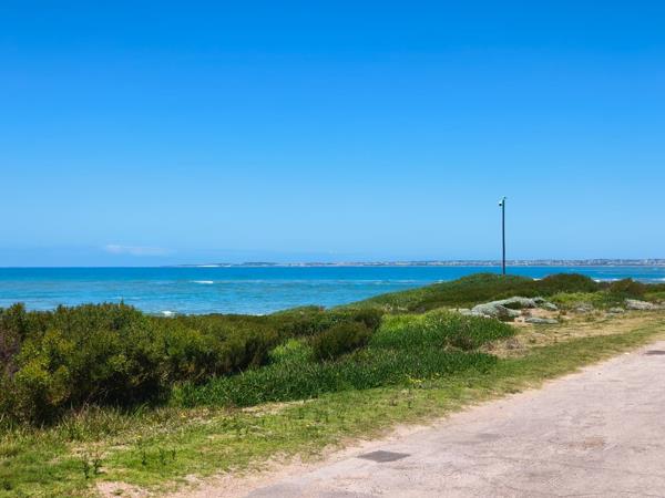 811 m² Land