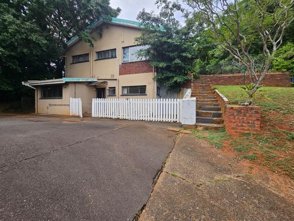 6 Bedroom House