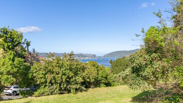 1 684 m² Land