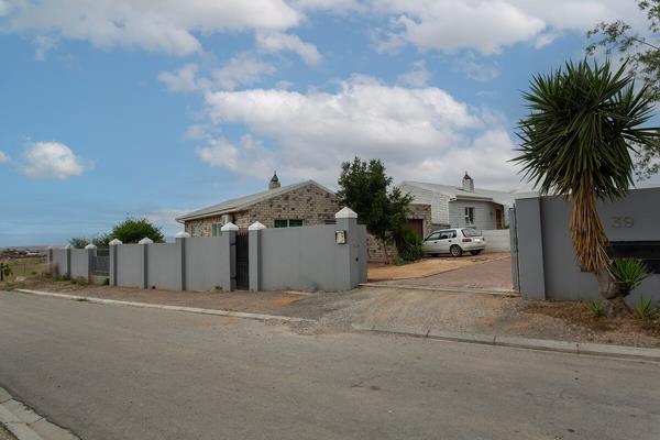 1 726 m² Land
