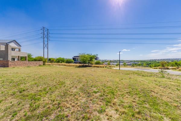 555 m² Land