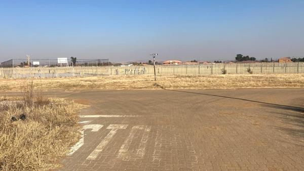 982 m² Land