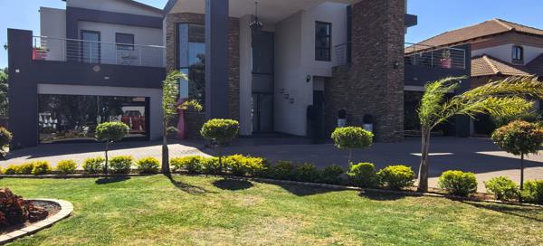 5 Bedroom House