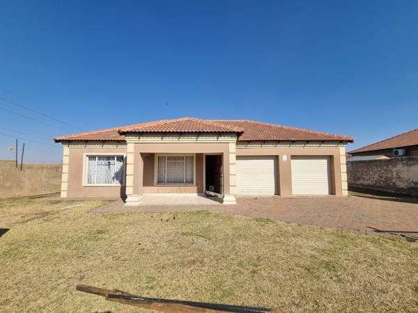 2 Bedroom House