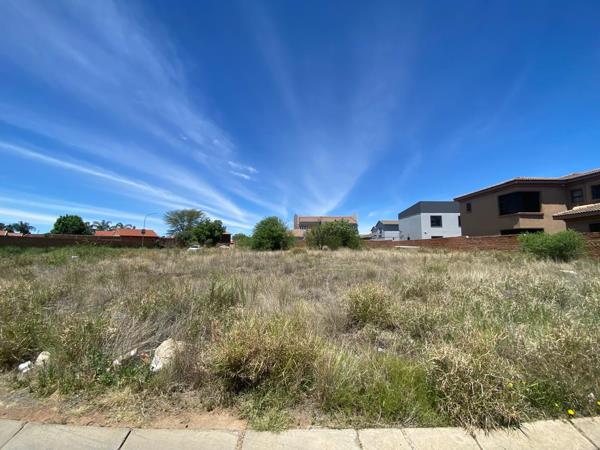 1 119 m² Land
