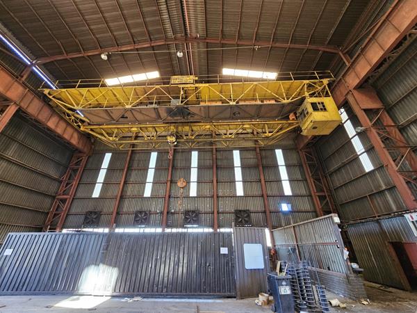 1 700 m² Industrial space