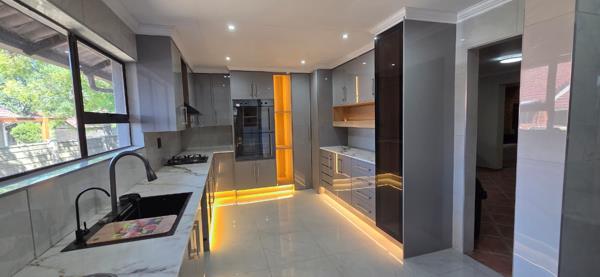 5 Bedroom House