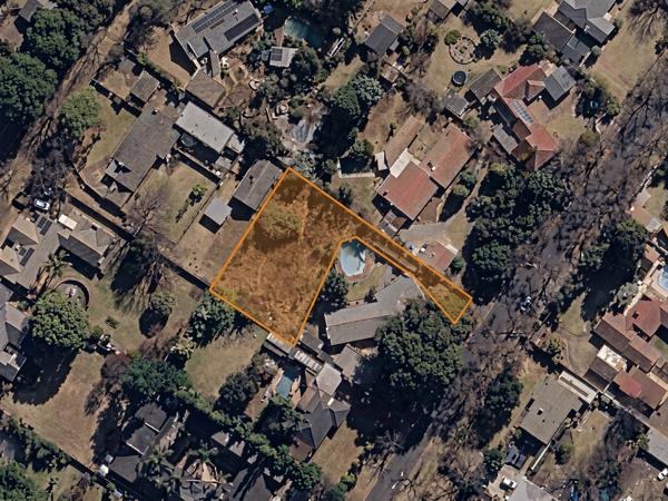 1 194 m² Land