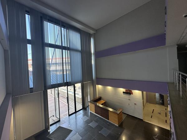 3 973 m² Commercial space