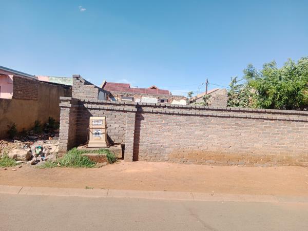 432 m² Land