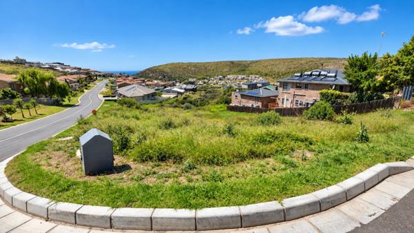 800 m² Land