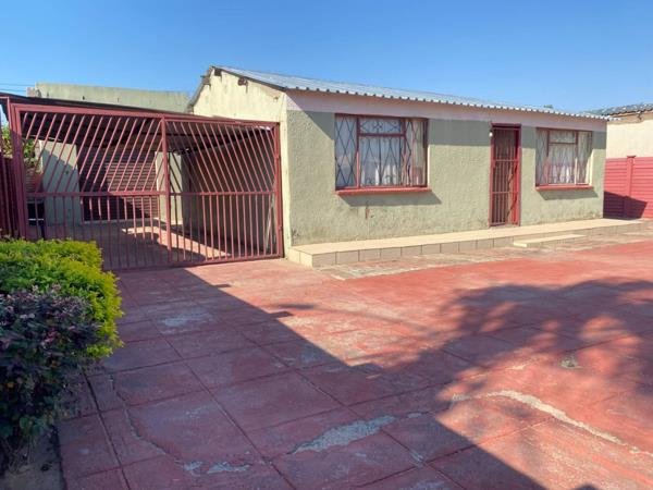 2 Bedroom House