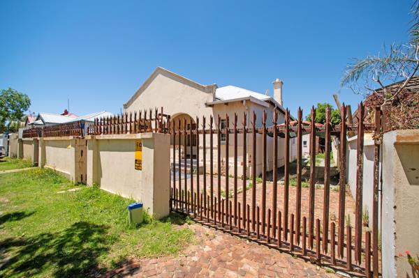 7 Bedroom House