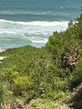594 m² Land