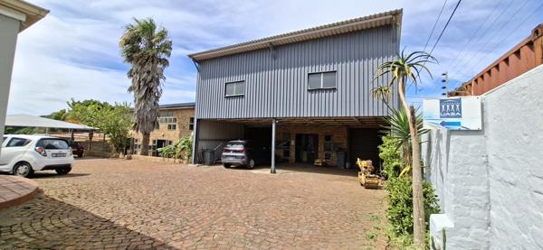 835 m² Commercial space