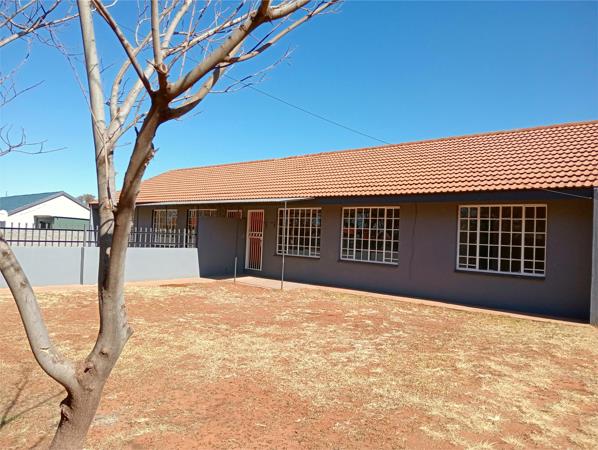 2 Bedroom House