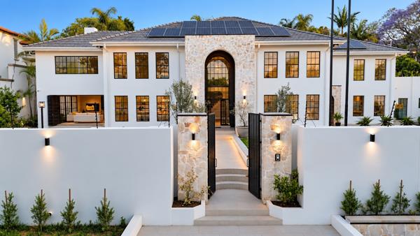 6 Bedroom House