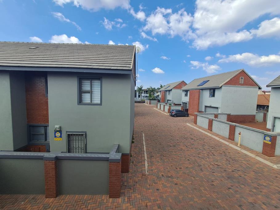 3 Bedroom Townhouse