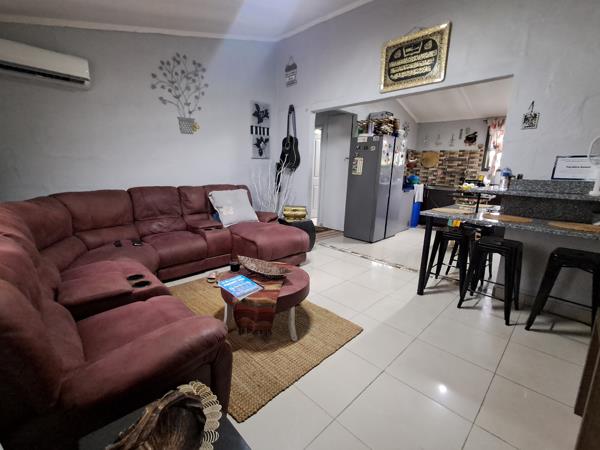 2 Bedroom Flat