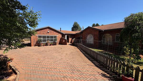 6 Bedroom House
