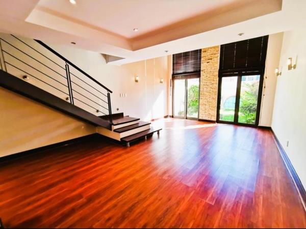 1 Bedroom Duplex in Bedford Gardens