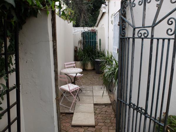 1 Bedroom Garden Cottage