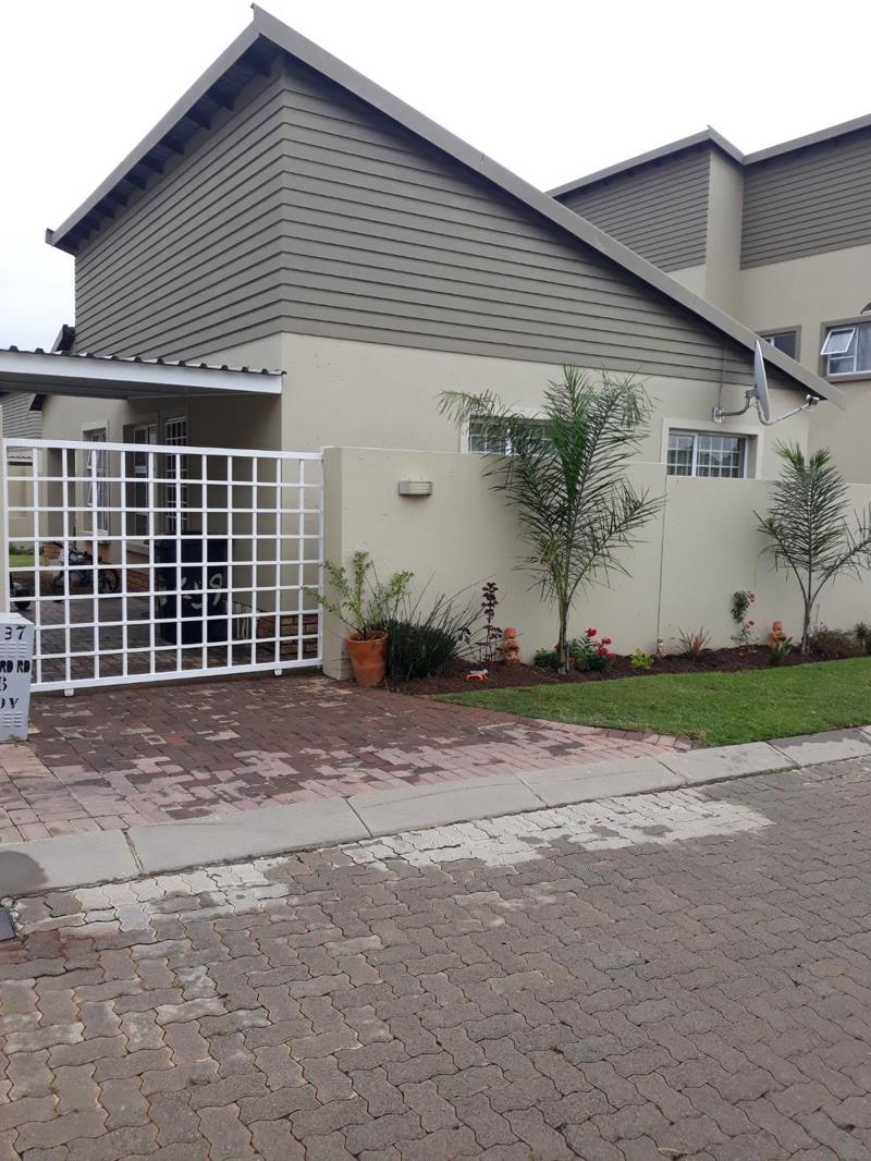 2 Bedroom Cluster in Fourways