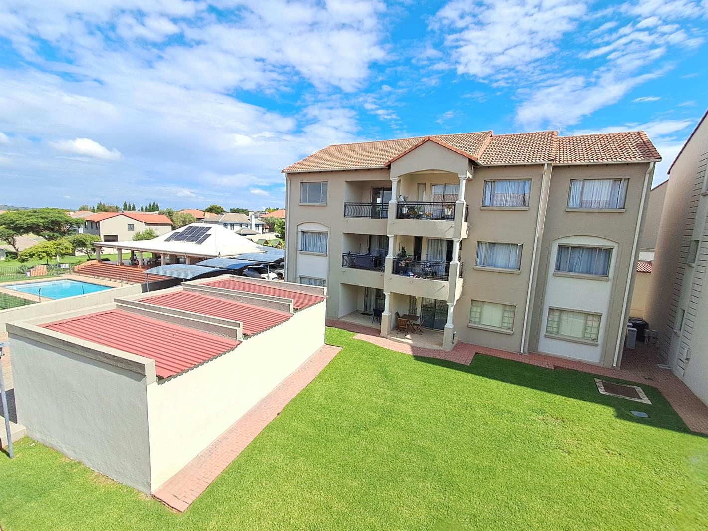 2 Bedroom Apartment in Paramount Estate