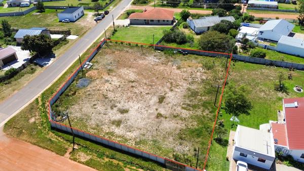 2 068 m² Land