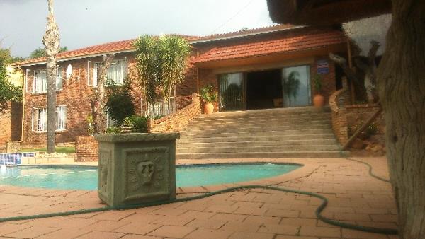 5 Bedroom House