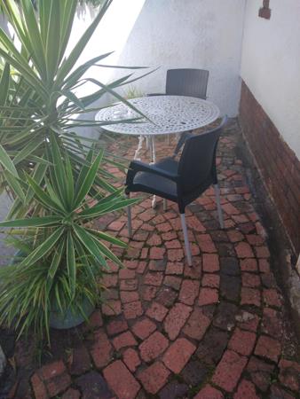 1 Bedroom Garden Cottage