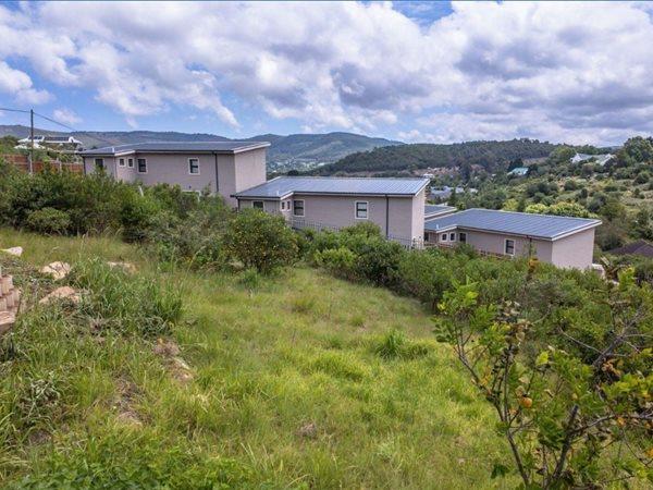 831 m² Land